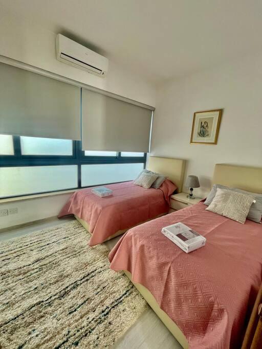 Sea View Penthouse In Tas-Sliema Lägenhet Exteriör bild